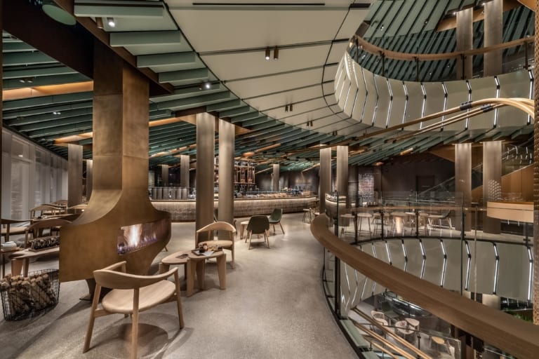 Starbucks-Chicago-Reserve-Roastery-3600px-10